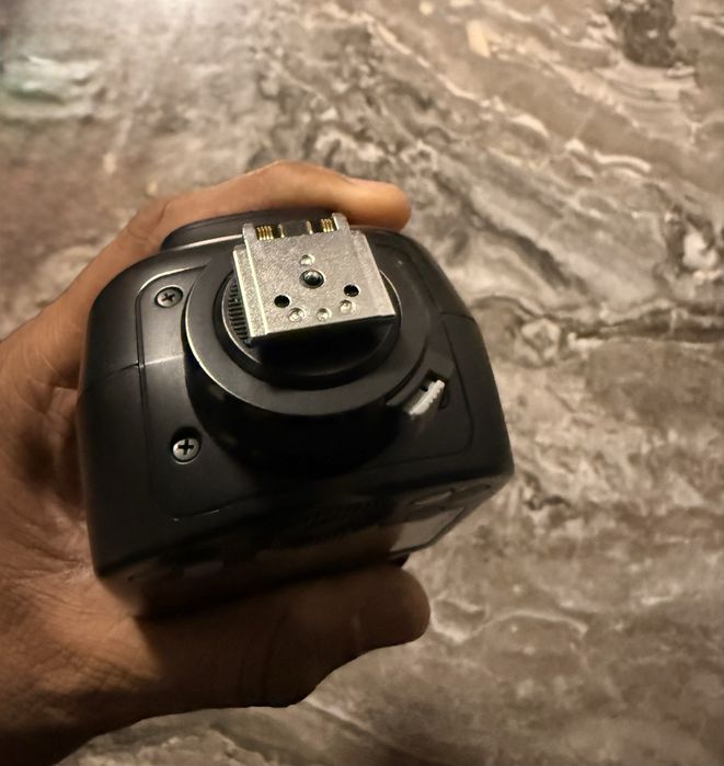 Jak nowa Godox V1 do Sony E