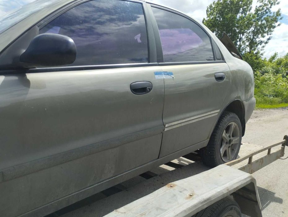 Розбираю Daewoo Lanos 1.5