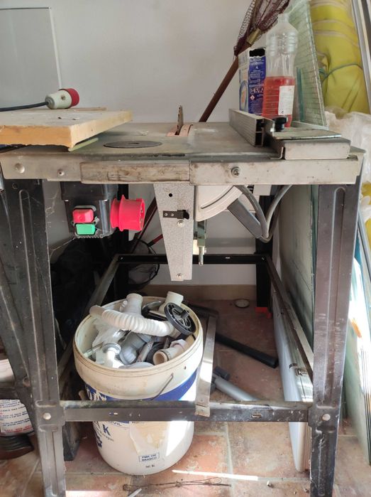 Conjunto de Máquina Radial e Serra de Bancada - DeWalt