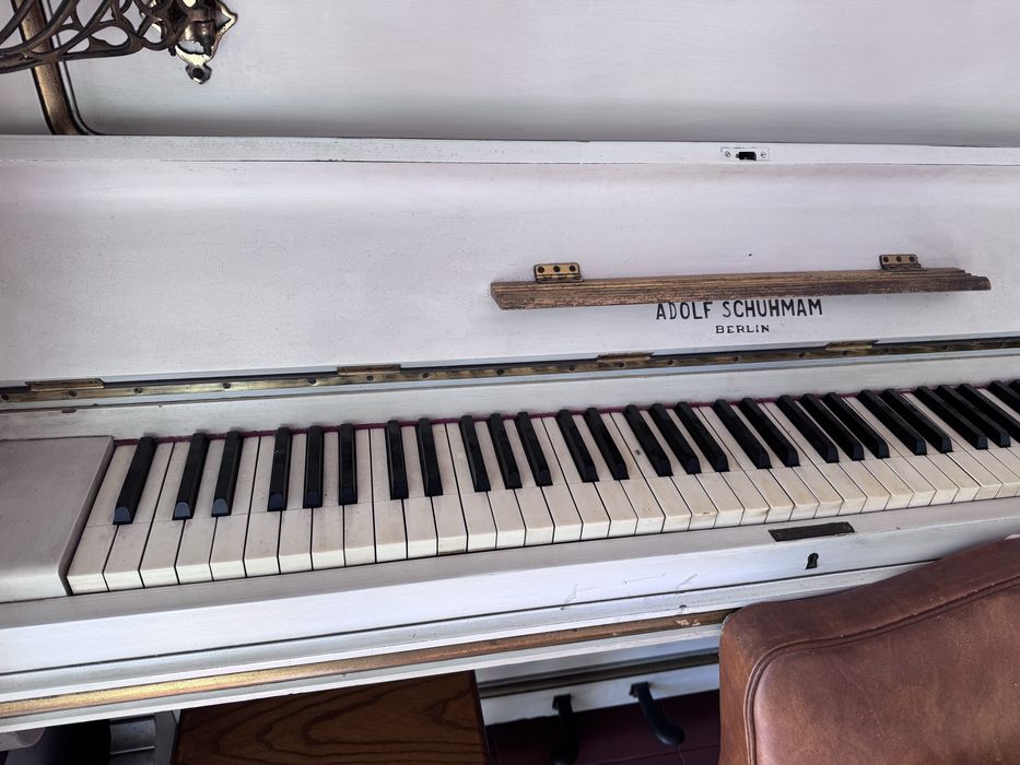 Piano Adolf Schuhmam
