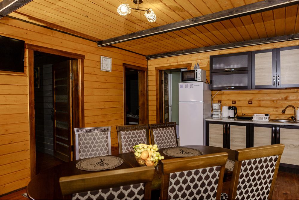 Оренда котеджу Emili house,апартаменти на 4(2).Чан