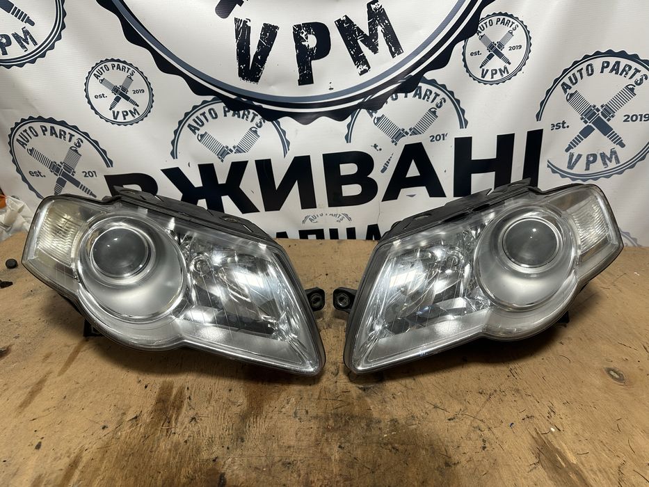 Фара передня права ліва комплект Volkswagen Passat B6
