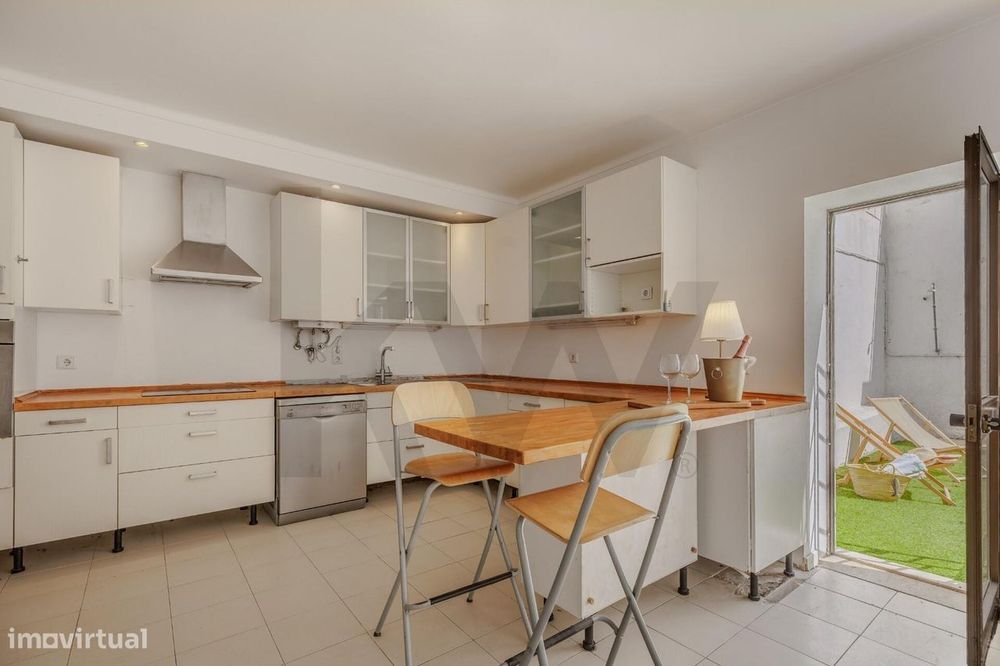Apartamento T3 no Centro de Cascais | Amplas Áreas, Luz e Varandas | T