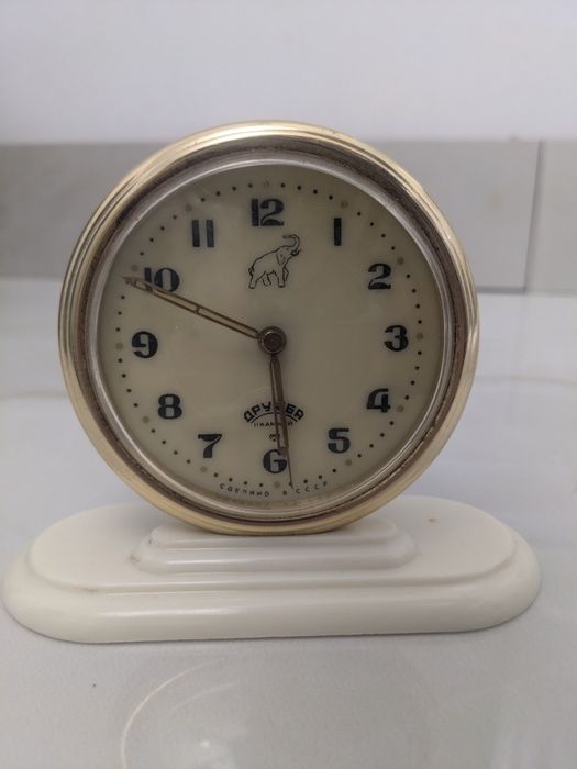 Винтажный механический будильник "Дружба", нерабочий