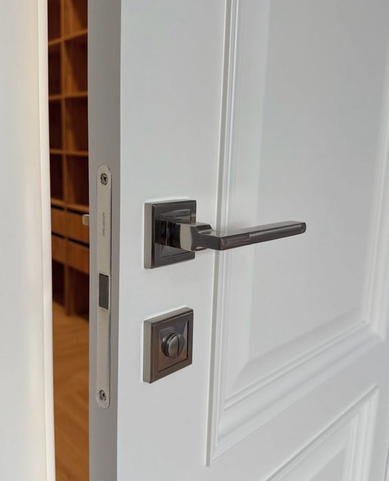 Установка дверей Встановлення та монтаж міжкімнатних дверей