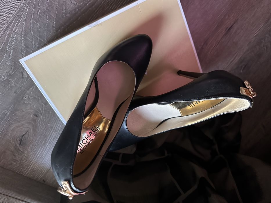 Michael Kors Hamilton Pumps 5' Heels na platformie