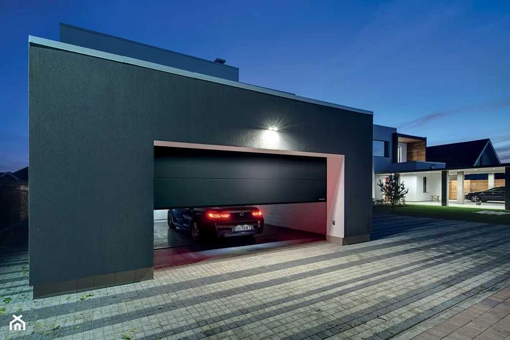 Producent Brama garażowa segmentowa Bramy garażowe przemysłowe 3,09*2