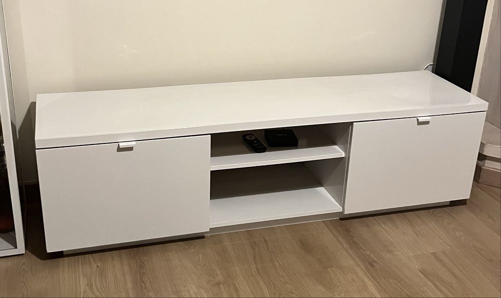 Movel de TV com 2 cavetas