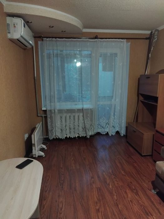 Продам 1-кв на проспекте Поля(Славутич)