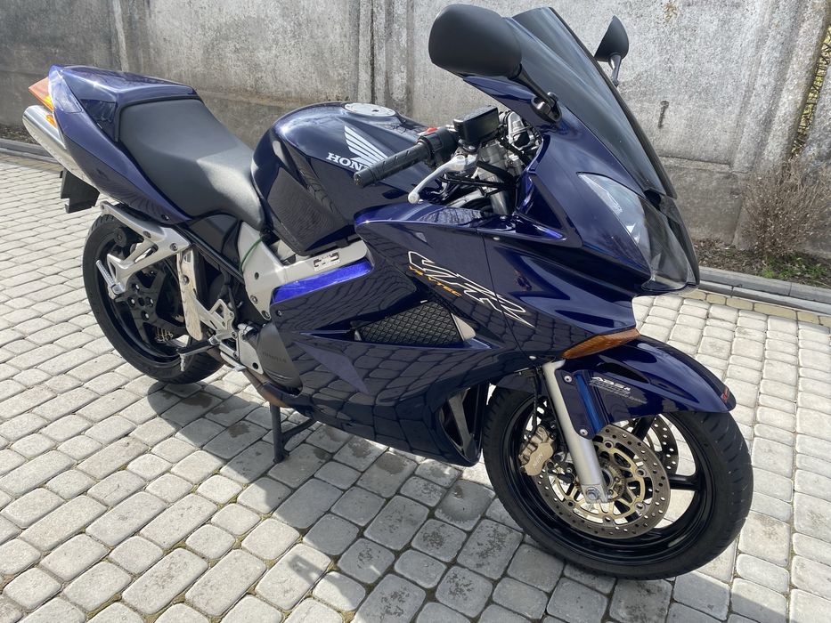 Honda VFR800 Vtec
