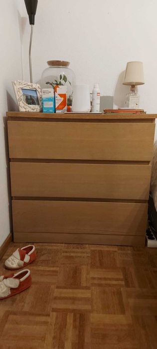 Móvel de gavetas MALM em bom estado
