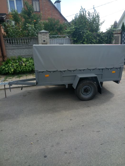 Легковой прицеп, легковий причіп, одноосний причіп.