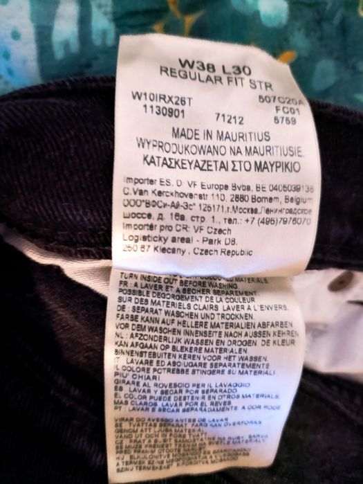 Wrangler Regular fit czarne 38x30 pas 94