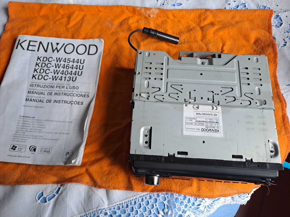 Autorrádio leitor de CDs KENWOOD KDC-W4044UA