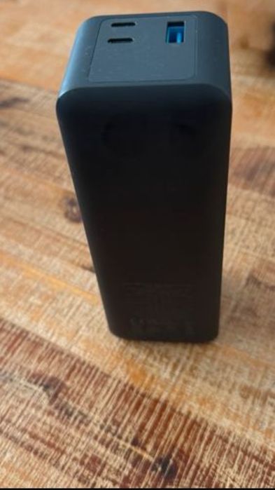 Anker 737 power bank 24.000 mAh  140W