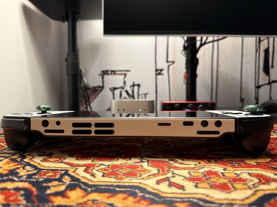 Handheld Lenovo Legion Go Z1 Extreme