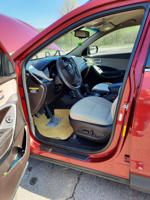 Продаю Hyundai Santa Fe 2016