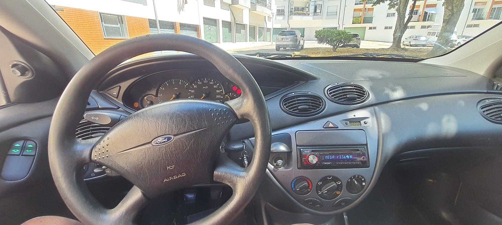 Ford Focus — fotografia 8