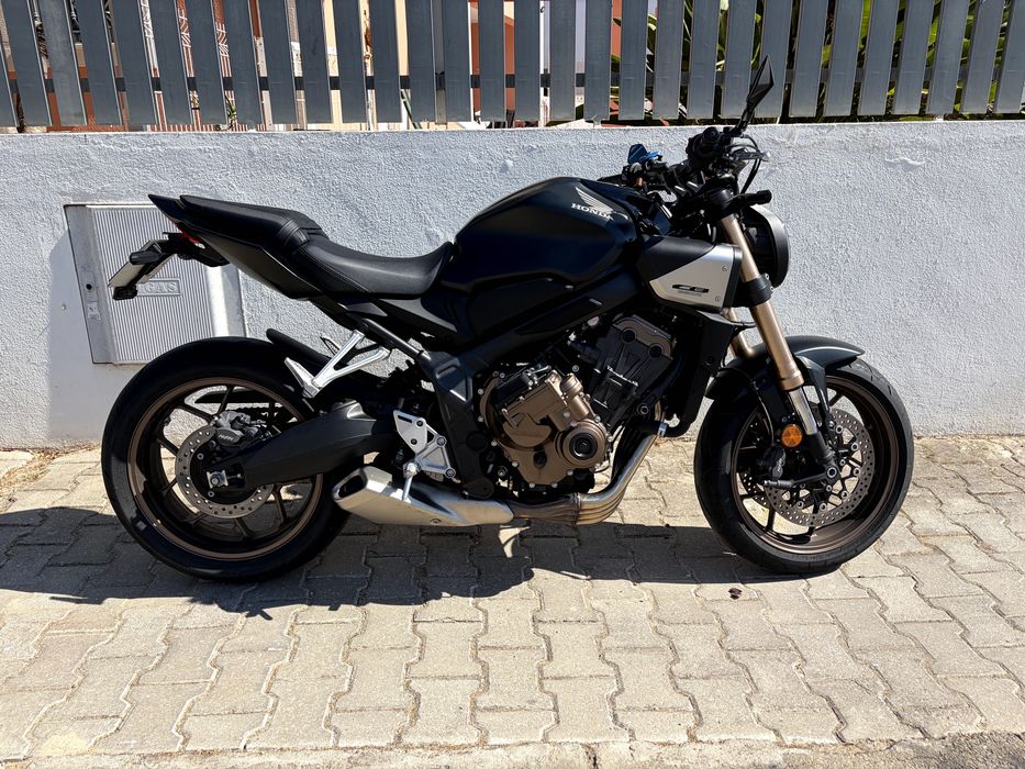 Honda CB650R como nova (35kw livrete)