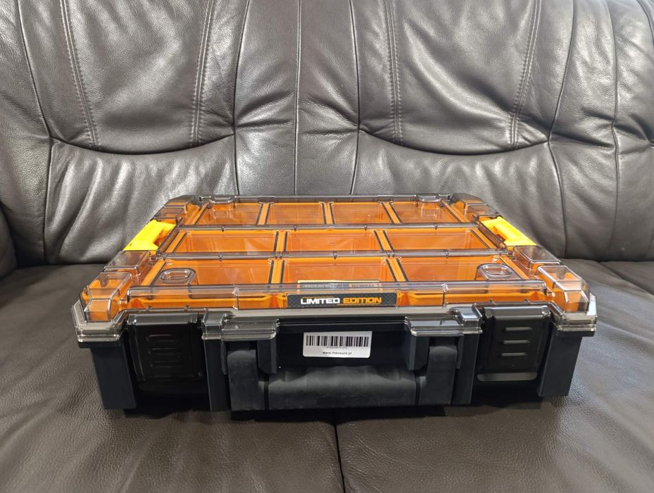 Ящик для инструмента DEWALT TSTAK McLaren (DWST82968-1M)