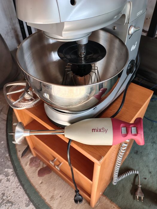 Sprzedam robot Clatronic