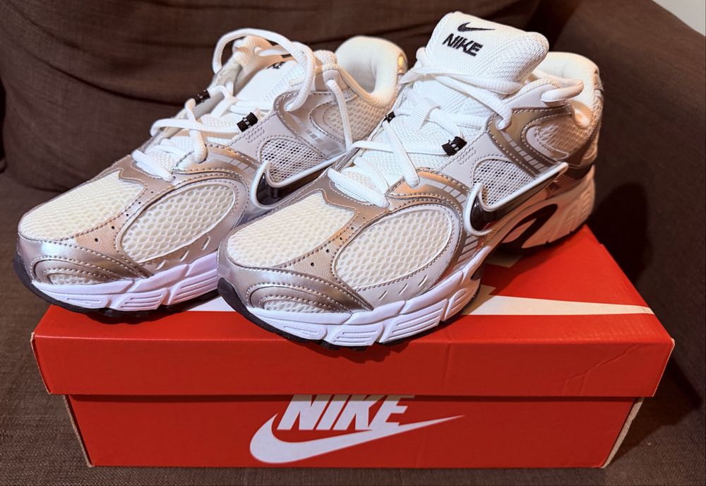 Ténis  nike modelo v5 rnr originais novos na caixa numero 44