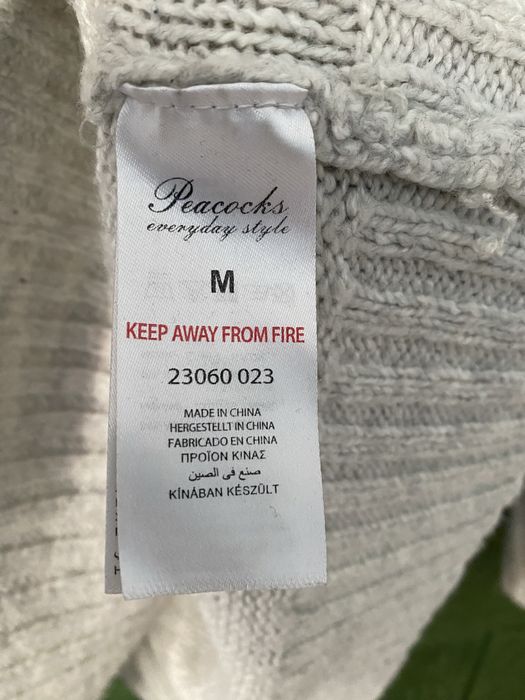 Светр PEACOCKS 46 M з відкритими плечима