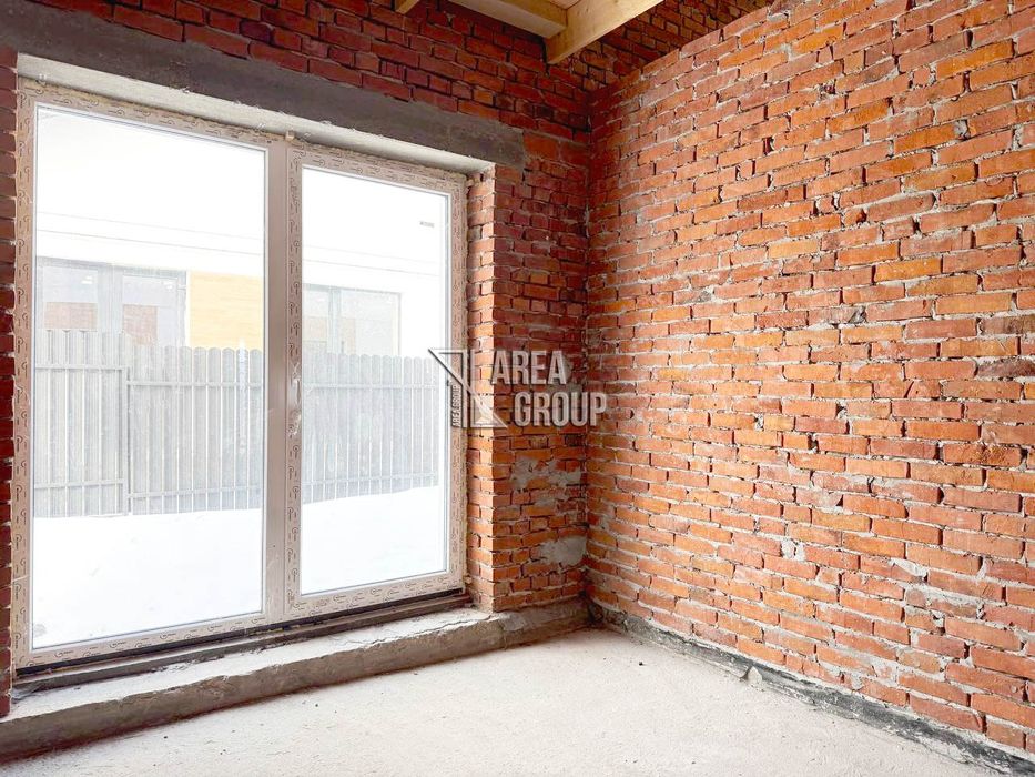 Новий будинок в класній локації готовий до початку ремонту