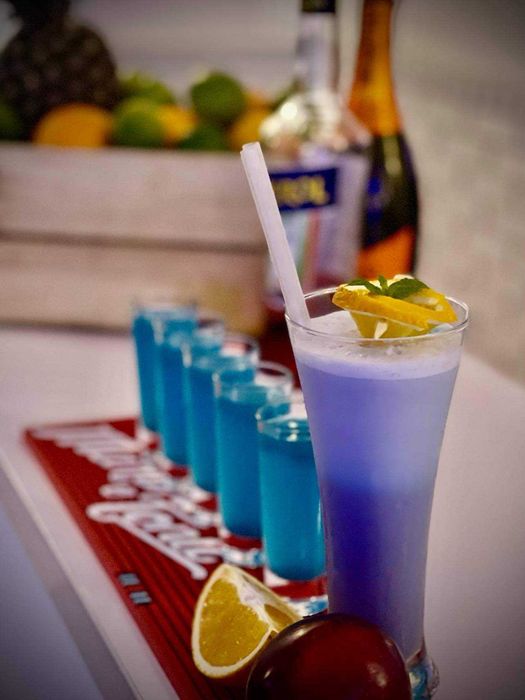 Barman na wesele - Mobilny drink bar - Taniech w chmurach - Napis LOVE