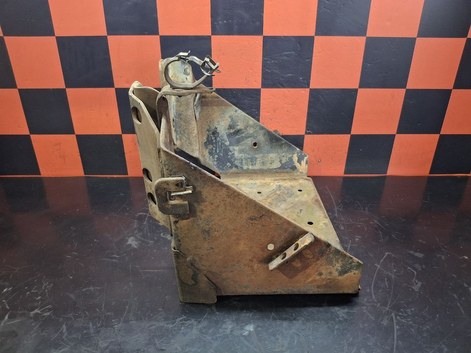Base / caixa da bateria TOYOTA Dyna Chassis (KD_, LY_, _Y2_, _U3_, _U4