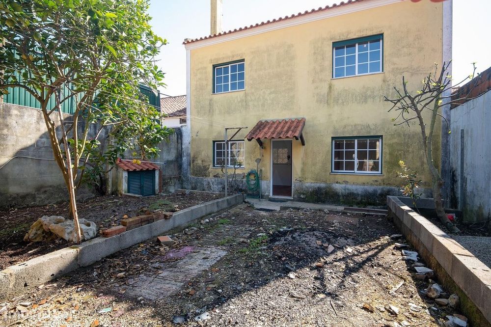 Moradia T4+1 com garagem | Azambuja