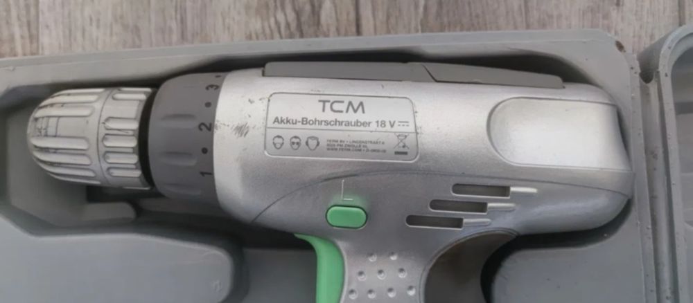 Акумуляторний шуруповерт TCM, АКБ ni-cd 18 V. Б/у, в доброму стані