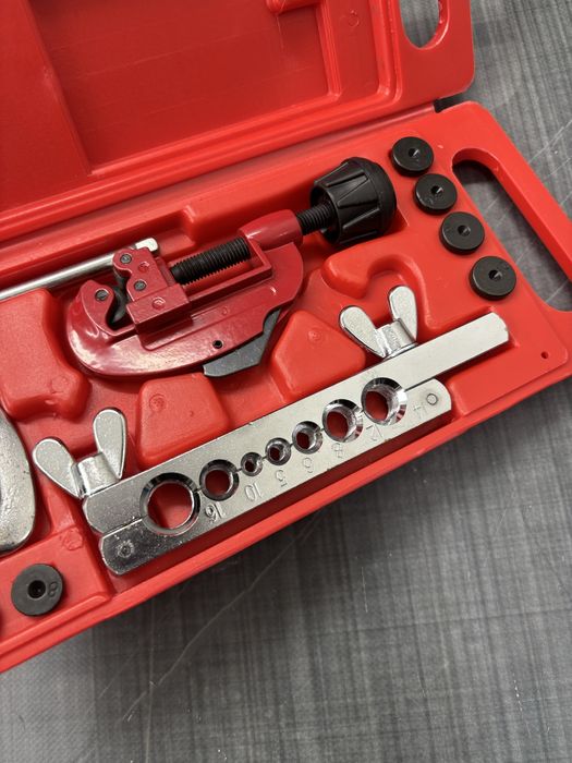 Набір для розвальцювання гальмівних трубок 5-16 мм  FT3061 Falon-Tech