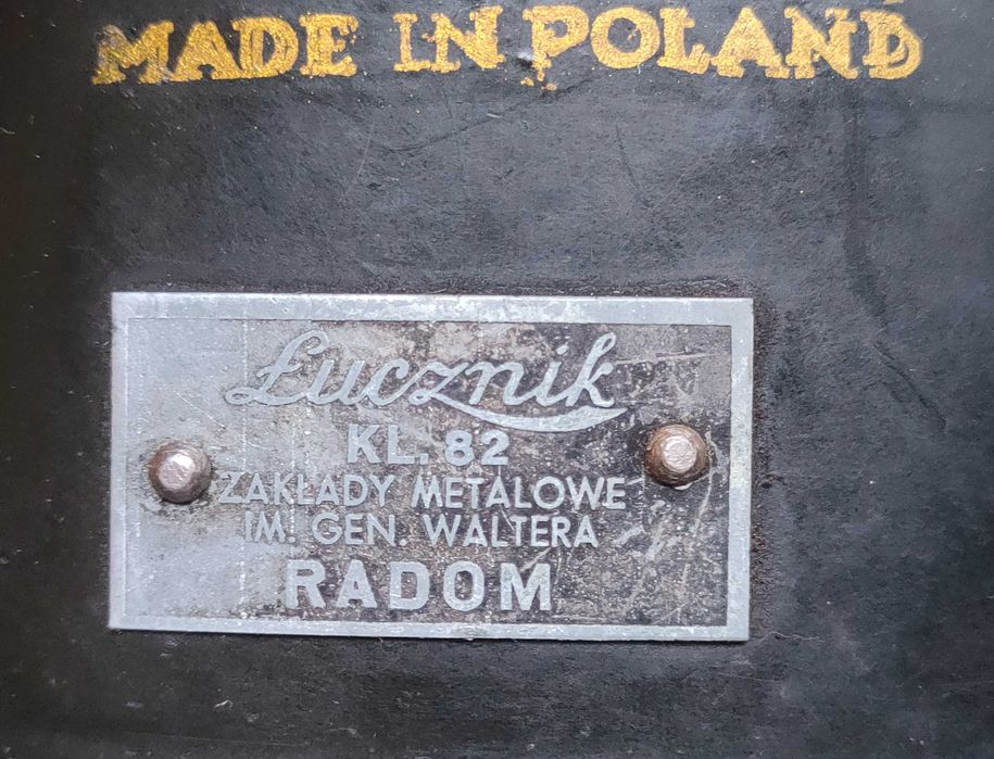 Stara maszyna do szycia łucznik