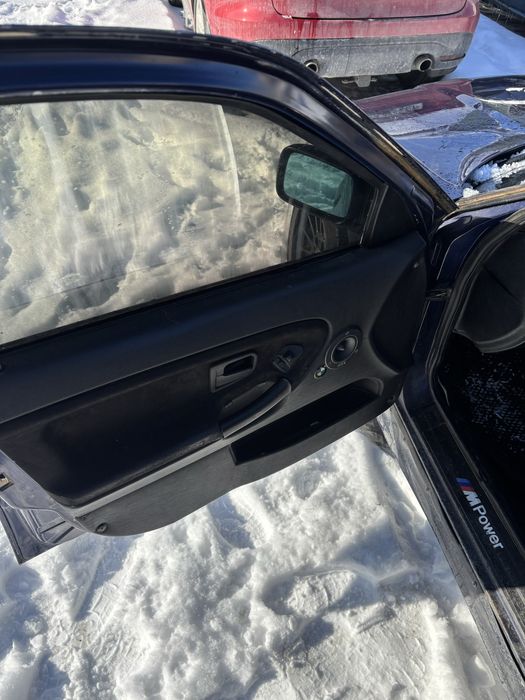 Продам BMW E36.