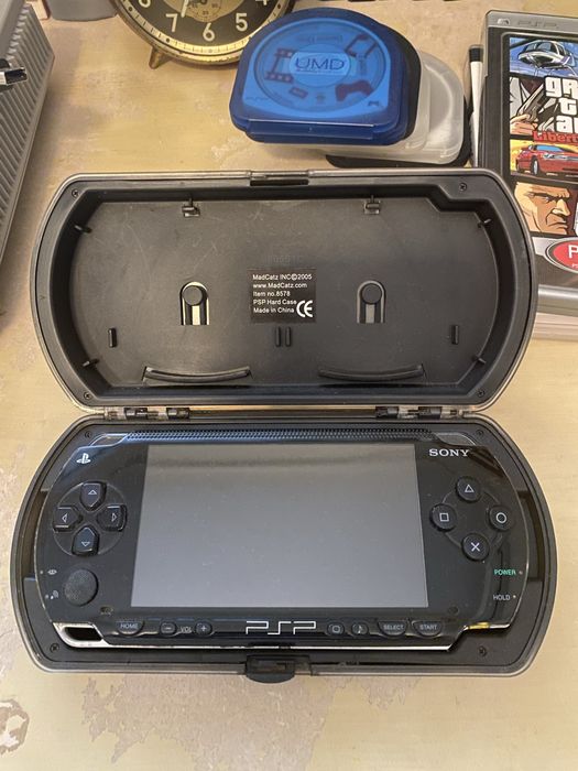 PlayStation Portable 3000 Preta Avariada
