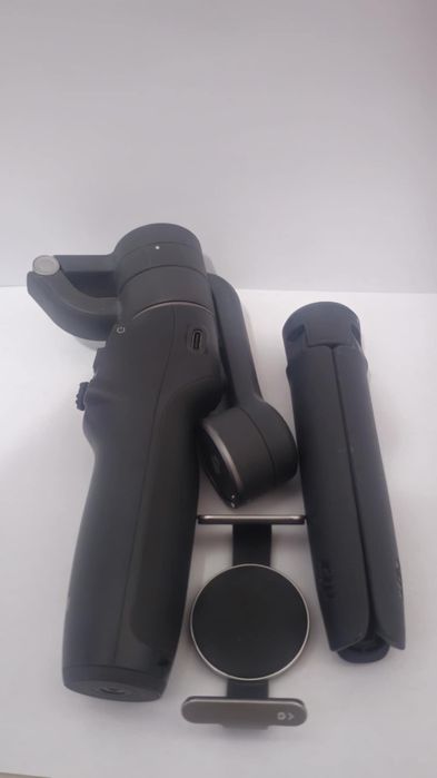 79Gimbal ręczny DJI Osmo Mobile 6