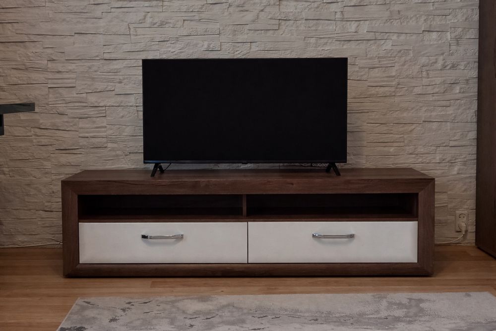 Nowoczesne meble do salonu - biały połysk