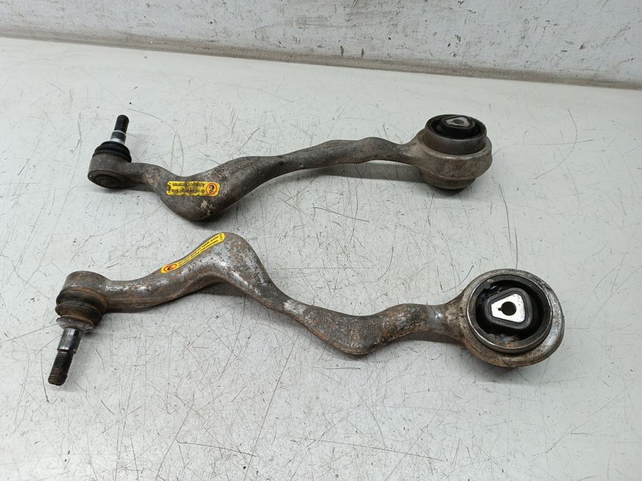 Braços de suspensão inferiores Esq./ Drt. - BMW 3 Touring (E91) | 04 - 12