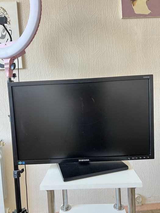 Монітор Samsung