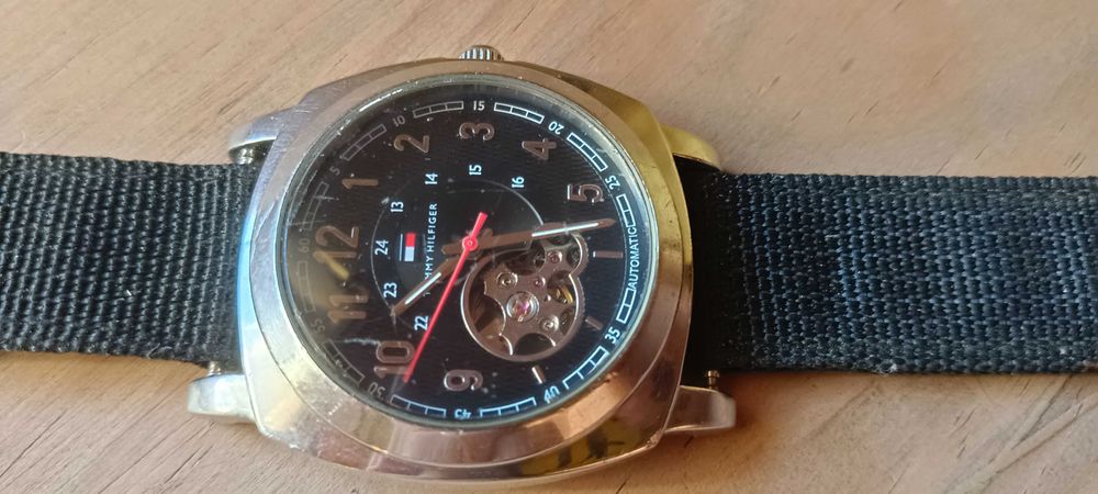 Tommy Hilfiger Automático