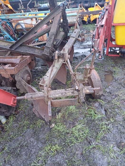 Продам агд 2.4 супн 6,плуги опрыскиватель