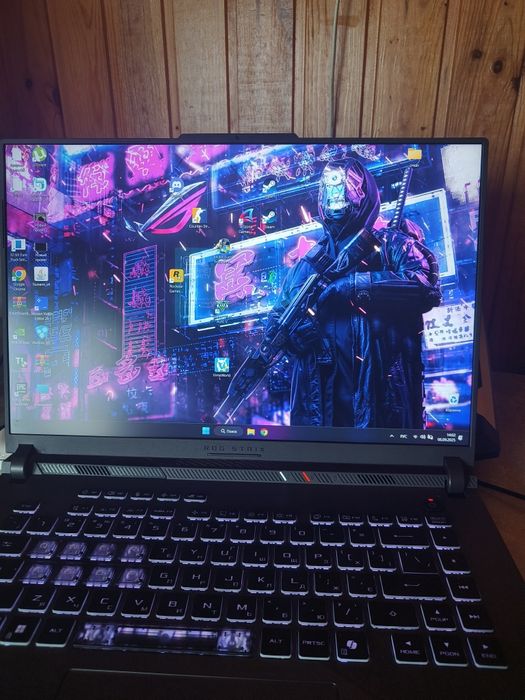 Продам ноутбук Asus Rog strix g16