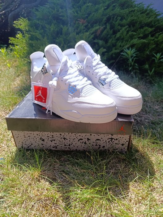 Air Jordan 4 Retro „Pure Money"