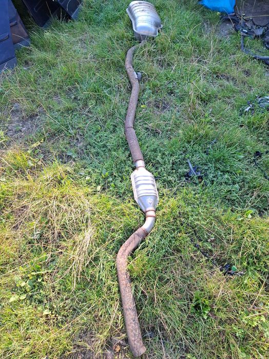 wydech tłumik końcowy bmw e46 sedan kombi bmw 316 bmw 318 bmw 320d