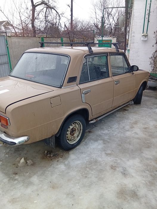 Продам ваз 21011.