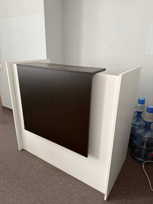 ЗАКРИТТЯ ОФІСУ стільці, офісні тумби, техніка,сейфи,крісла столи