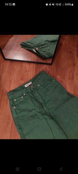 Pull Bear Spodnie damskie r. 32