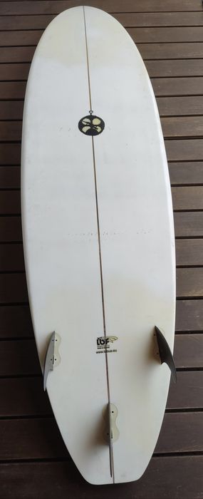 Ótima Prancha de Surf 6'8" pronta para surfar!