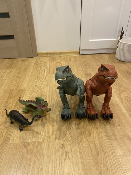 Dinozaury ruchome zabawki